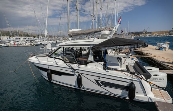 Jeanneau Merry Fisher 895 Shearwater