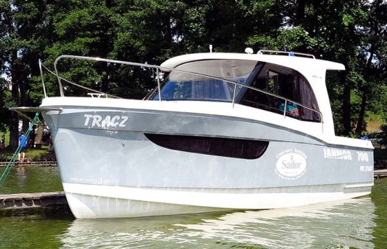Janmor 700 Tracz