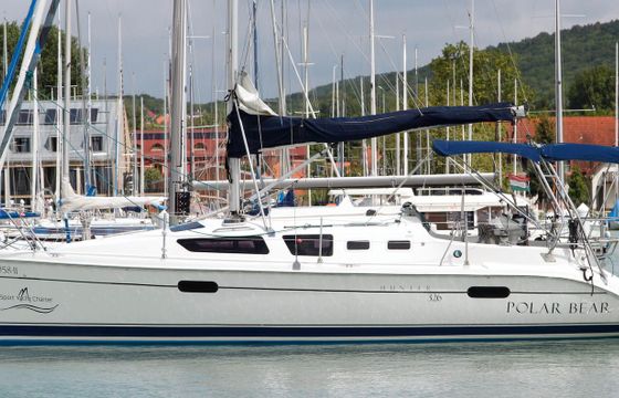 Hunter 326 Polar Bear