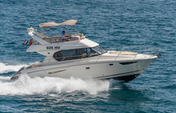 Jeanneau Prestige 400 Fly Lino