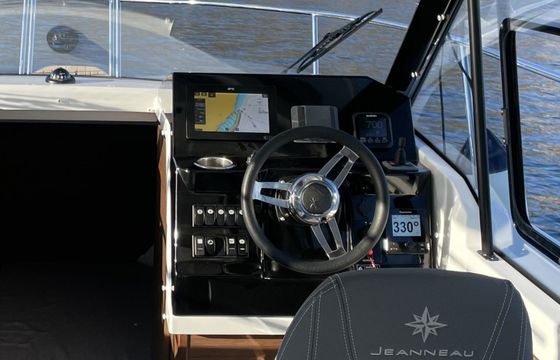 Jeanneau Merry Fisher 795 Franka