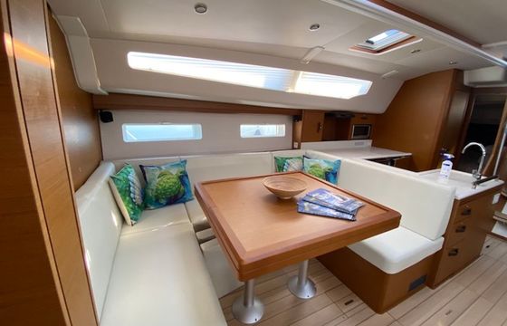 Jeanneau 51 Katrina