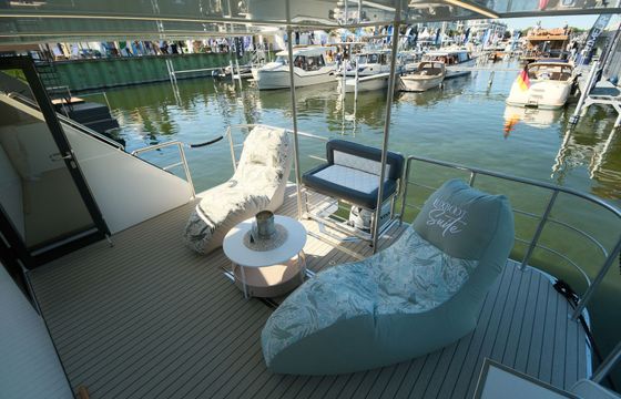 Houseboat Luxboot Lake Suite