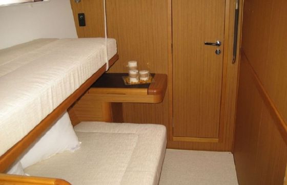 Jeanneau 57 Champagne