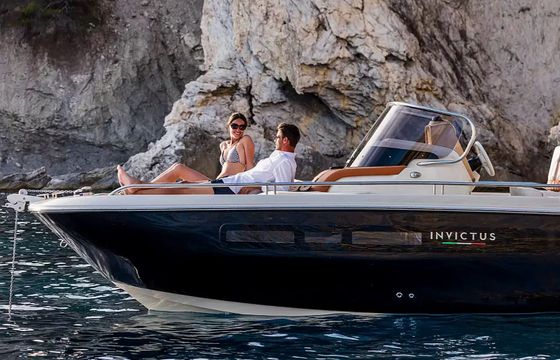 Invictus 240 19