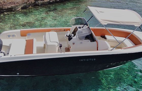 Invictus 240 FX Saga 2