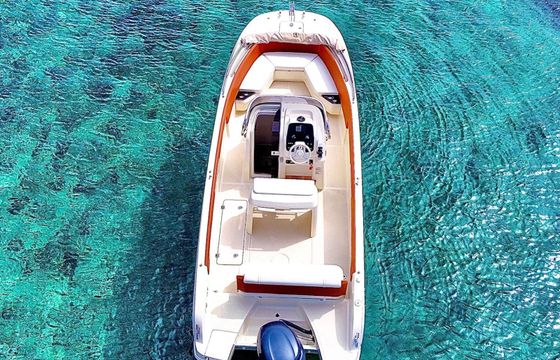 Invictus 240 FX Saga 2
