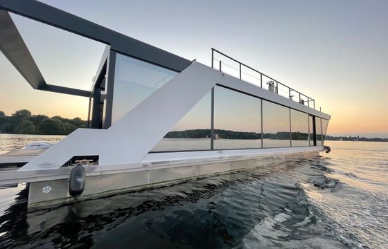 HouseBoatYacht 70 Merle
