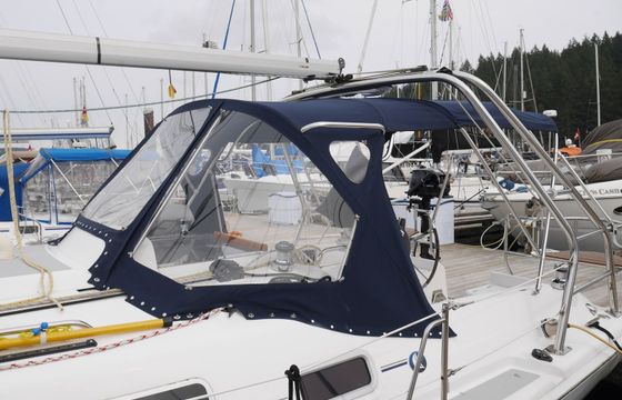 Hunter 33 Cool Runnings