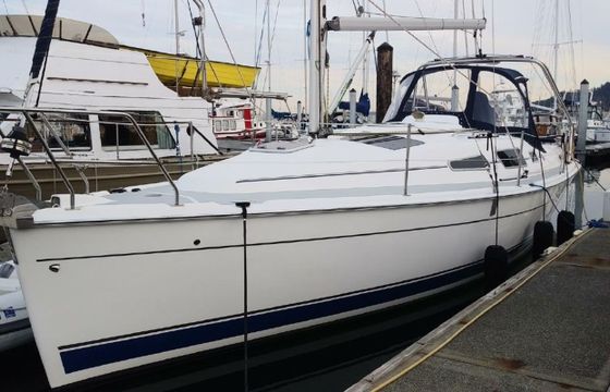 Hunter 33 Cool Runnings