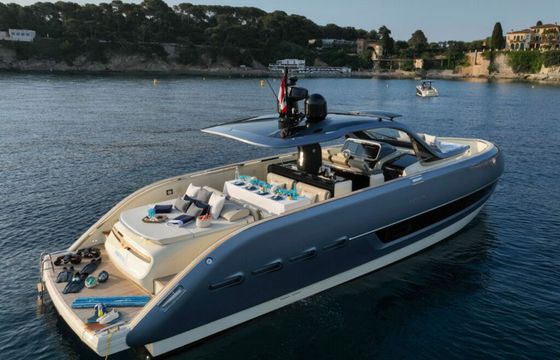 Invictus 46 Baccarat