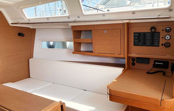 Jeanneau Sun Odyssey 319 Lily