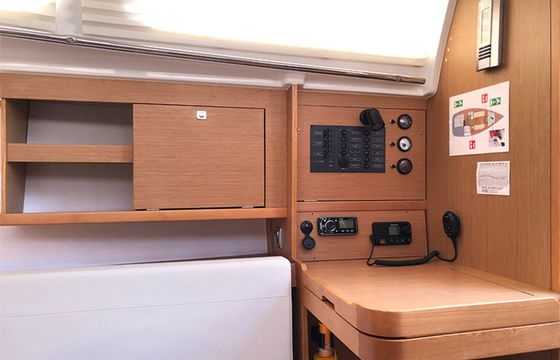 Jeanneau Sun Odyssey 319 Lily