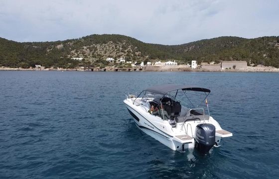 Jeanneau Cap Camarat 7.5 Walkaround