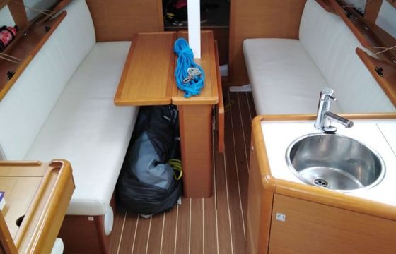 Jeanneau Sun Odyssey 33i Cantomama