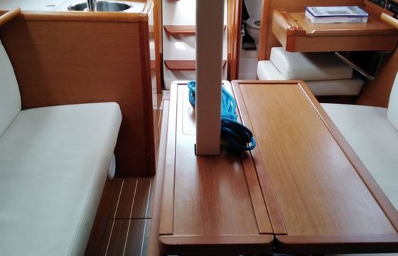 Jeanneau Sun Odyssey 33i Cantomama