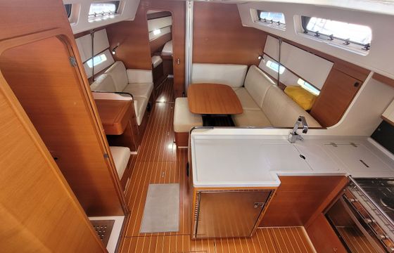 Italia Yachts 13.98 Papillon