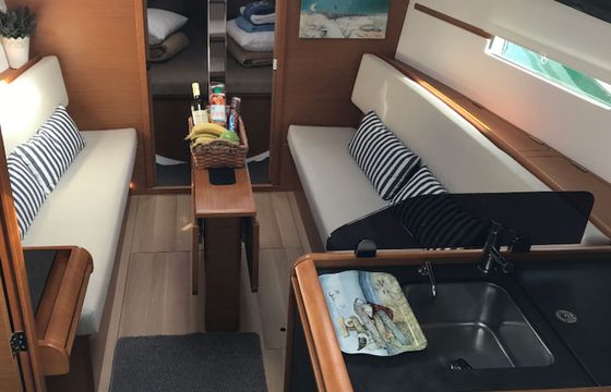 Jeanneau Sun Odyssey 349 Bliss