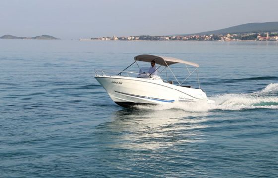 Jeanneau Cap Camarat 6.5 BR 18