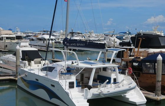 Island Spirit 410 Fortunate Sun