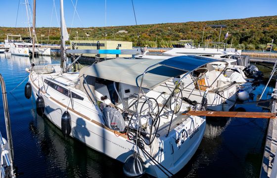 Jeanneau Sun Odyssey 349 Gin Tonic