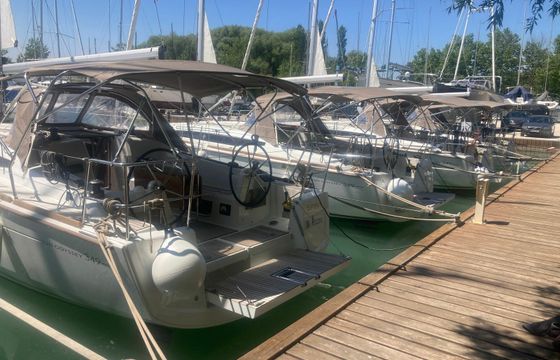 Jeanneau Sun Odyssey 349 Mango 7