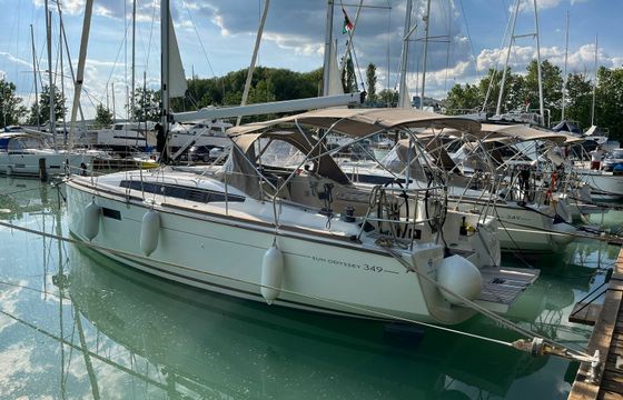 Jeanneau Sun Odyssey 349 Mango 7