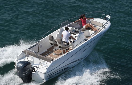 Jeanneau Cap Camarat 7.5 23 Honda