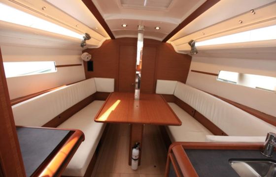 Jeanneau Sun Odyssey 349 Naya