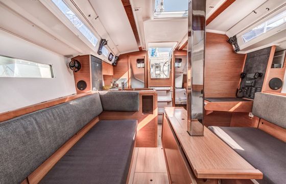 Jeanneau Sun Odyssey 349 Pelias