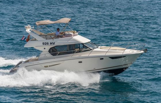 Jeanneau Prestige 400 Fly Lino