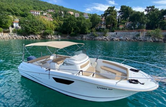 Jeanneau Cap Camarat 8.5 CAP CAMARAT 8,5 CC