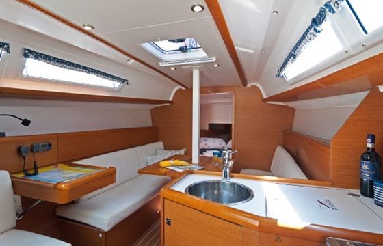 Jeanneau Sun Odyssey 33 Kiki kiss
