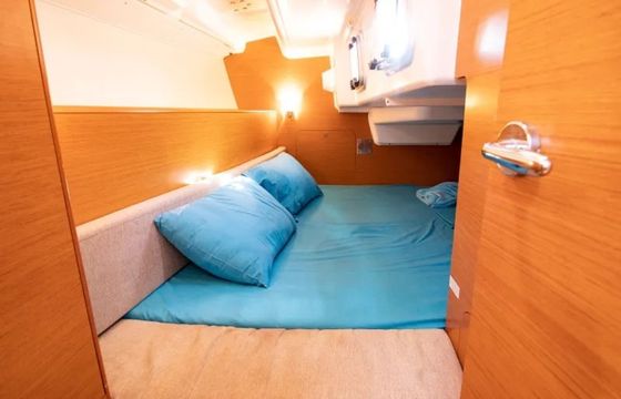 Jeanneau Sun Odyssey 33i Eleni