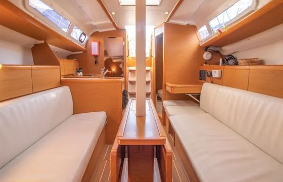 Jeanneau Sun Odyssey 33i Eleni