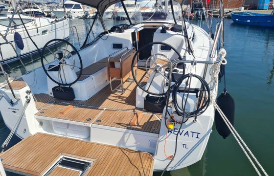 Jeanneau Sun Odyssey 350 Revati