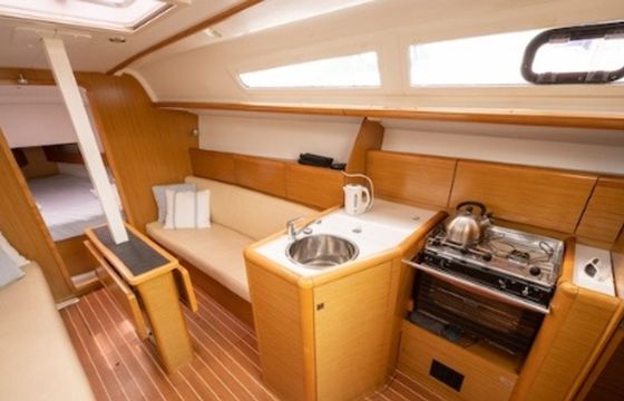 Jeanneau Sun Odyssey 33i Fisterra