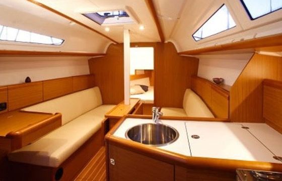 Jeanneau Sun Odyssey 33i Fisterra