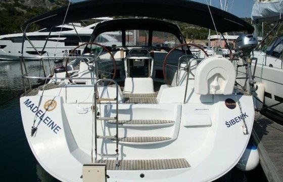 Jeanneau 53 Madeleine