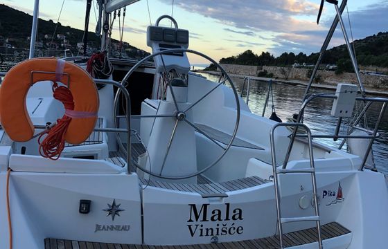 Jeanneau Sun Odyssey 36i Mala