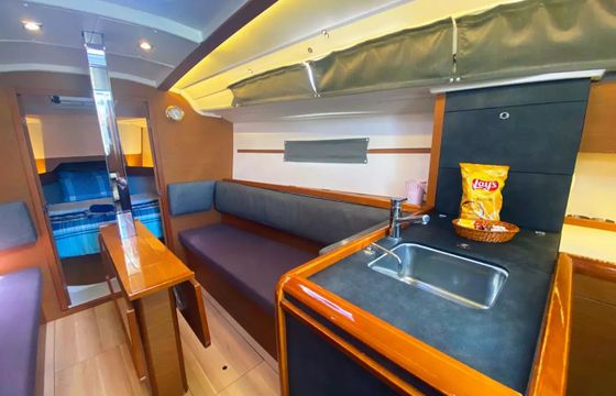 Jeanneau Sun Odyssey 349 Anahera