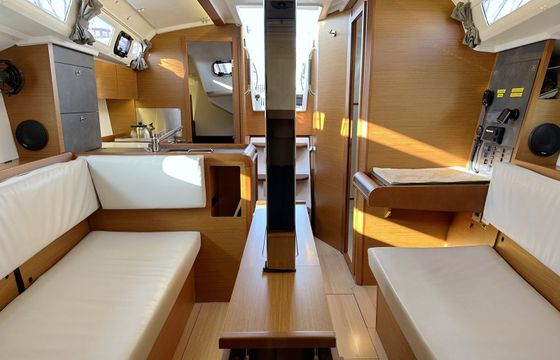 Jeanneau Sun Odyssey 349 Antonija