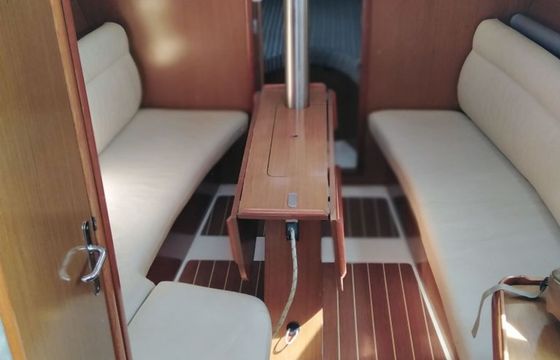 Jeanneau Sun Odyssey 32 Moina