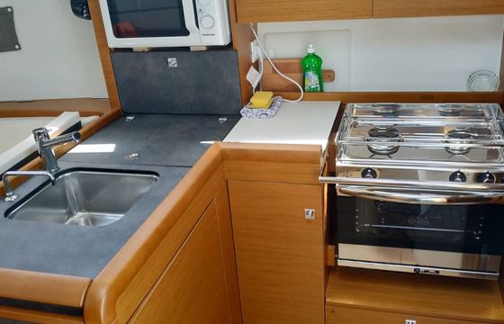 Jeanneau Sun Odyssey 349 Elvis