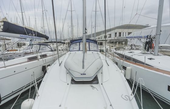 Jeanneau 54 Blue Angel