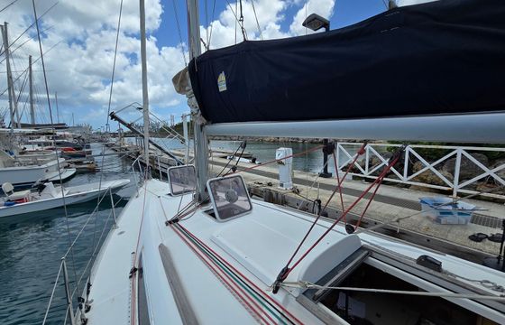 Jeanneau Sun Odyssey 32i Less Stress