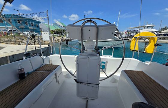 Jeanneau Sun Odyssey 32i Less Stress