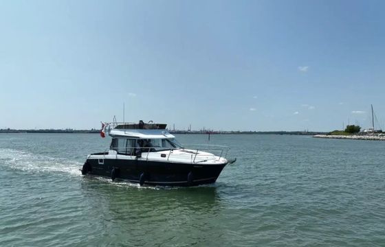 Jeanneau Merry Fisher 1095 Fly Verity 2