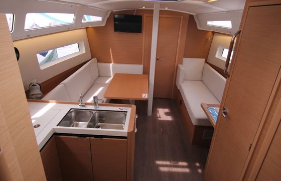 Jeanneau Sun Odyssey 380 Amelie