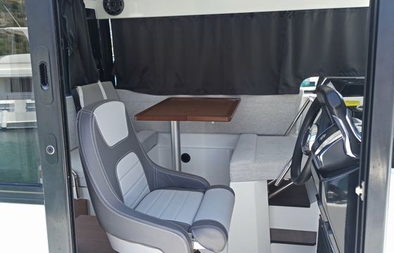 Jeanneau Merry Fisher 895 Surprise